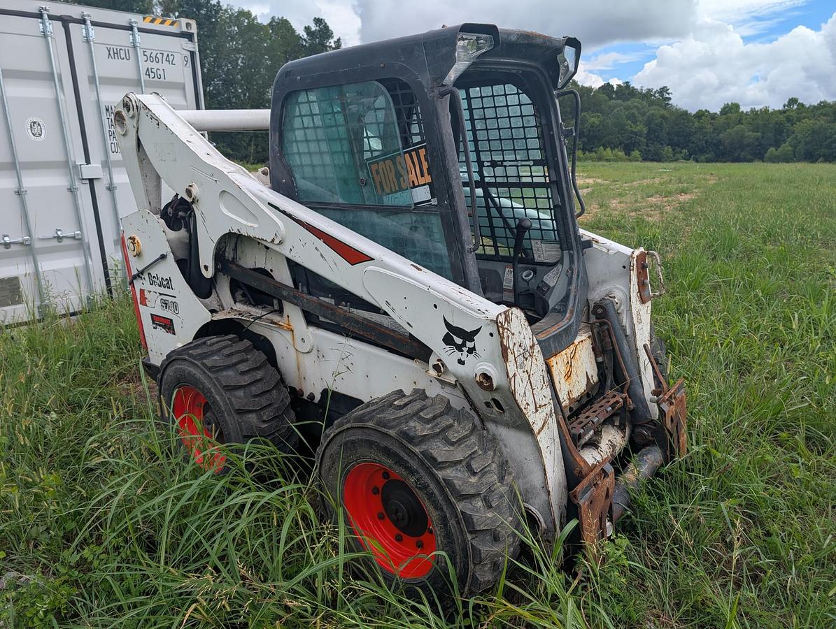 Used 2023 BOBCAT S740