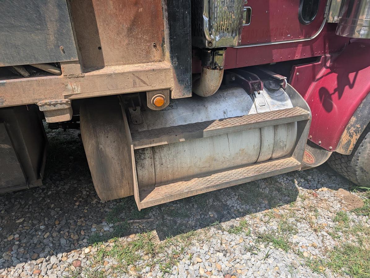 Used 1995 PETERBILT 330