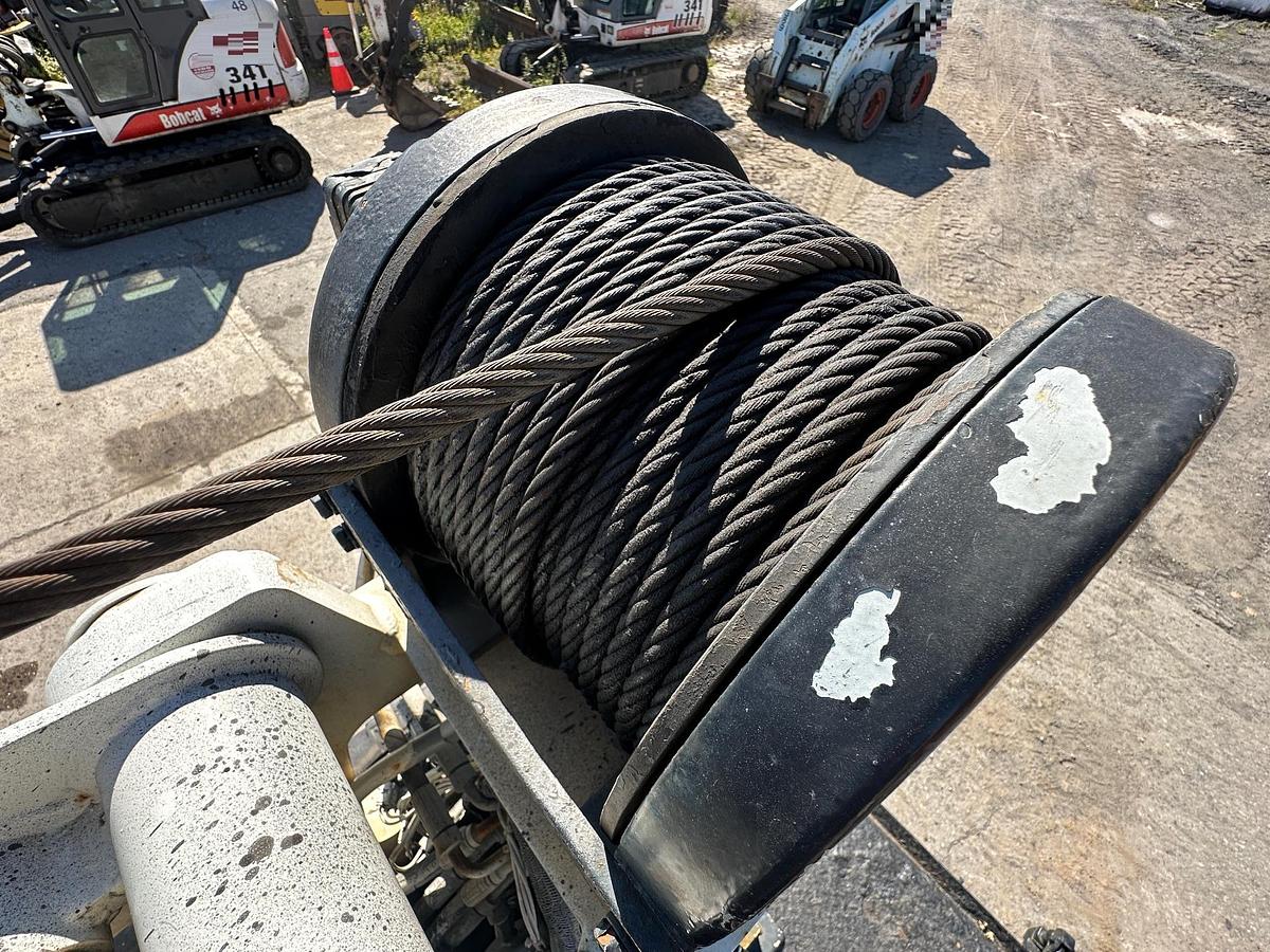 Used 2010 INTERNATIONAL 4300 Service Truck