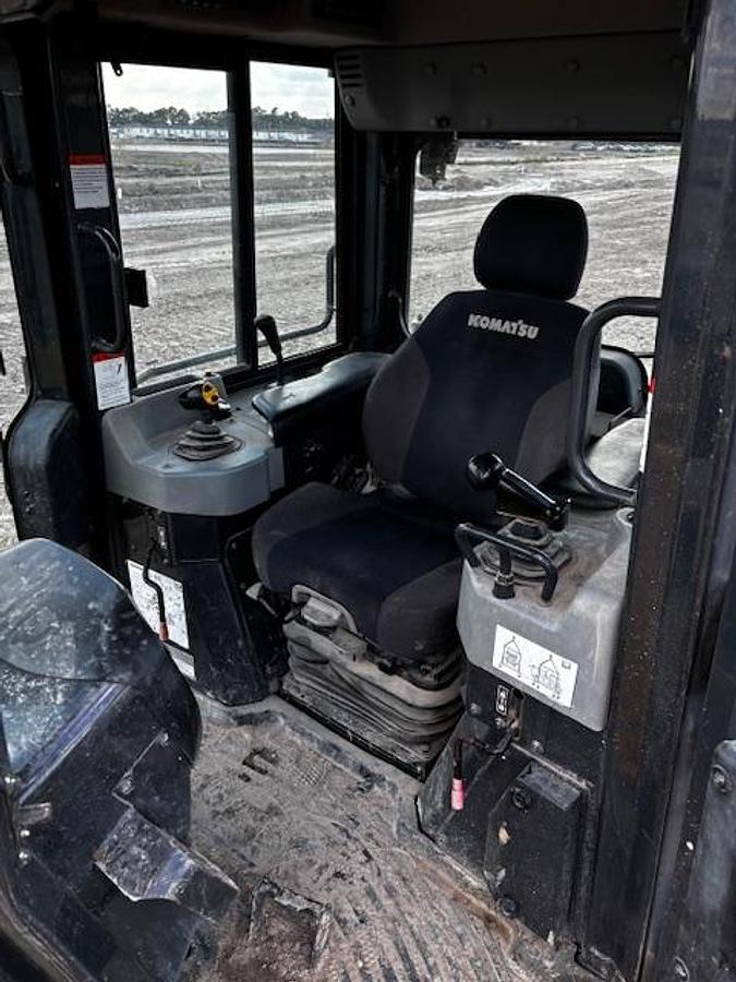 Used 2022 KOMATSU D61PX-24
