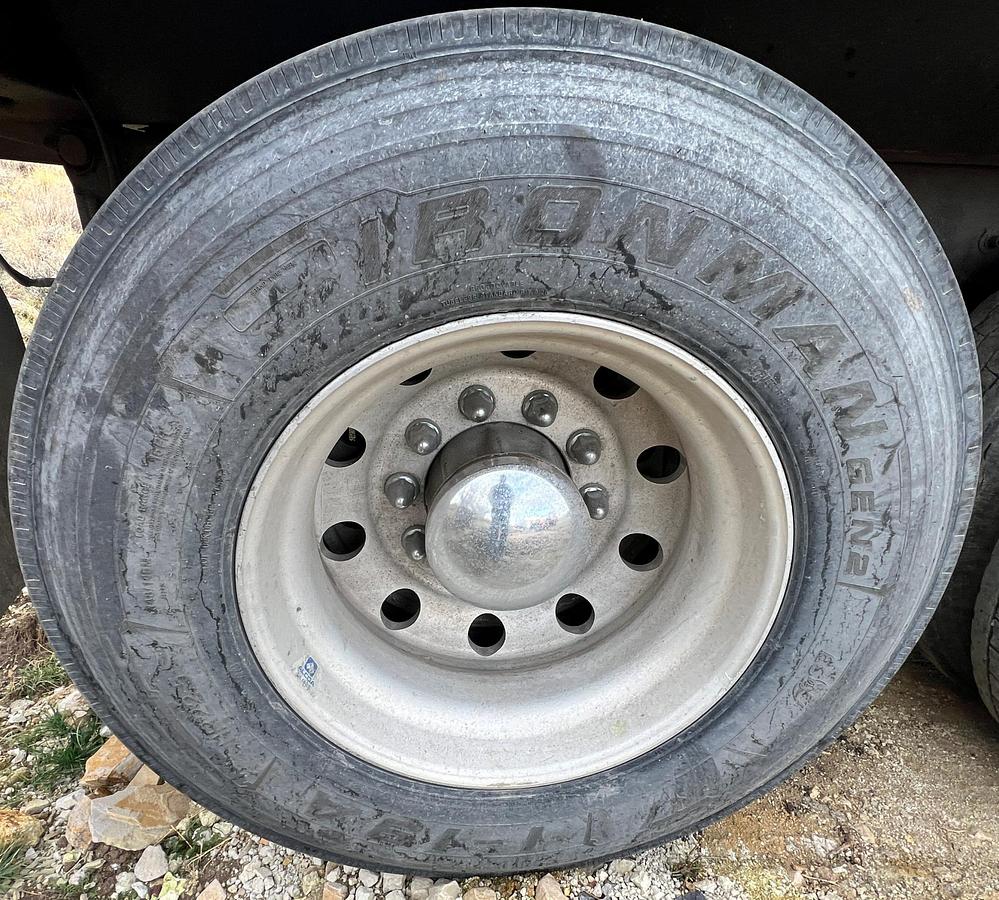 Used 2016 PETERBILT 348