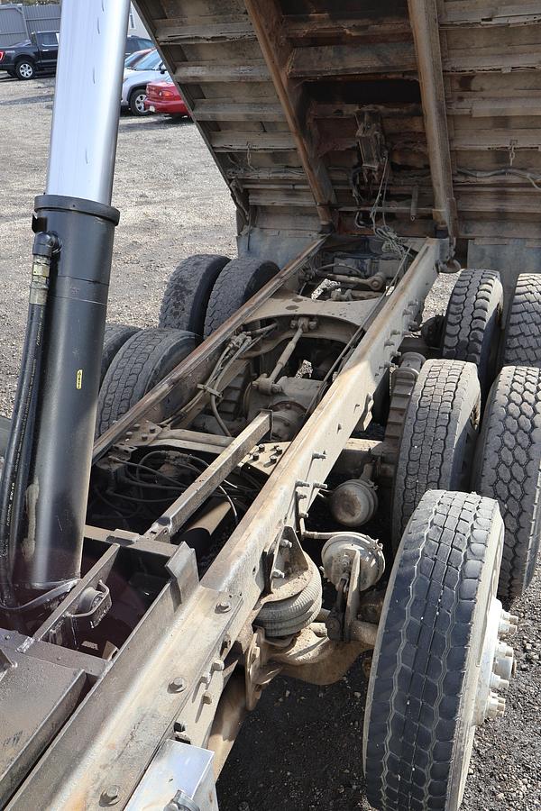 Used 2007 MACK Granite CV713