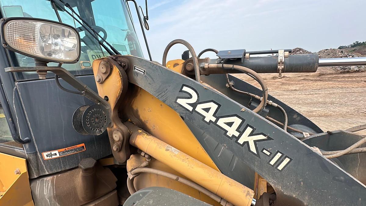 Used 2018 DEERE 244k-II