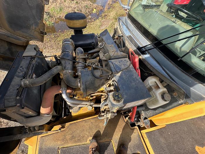 Used 2006 DEERE 300D