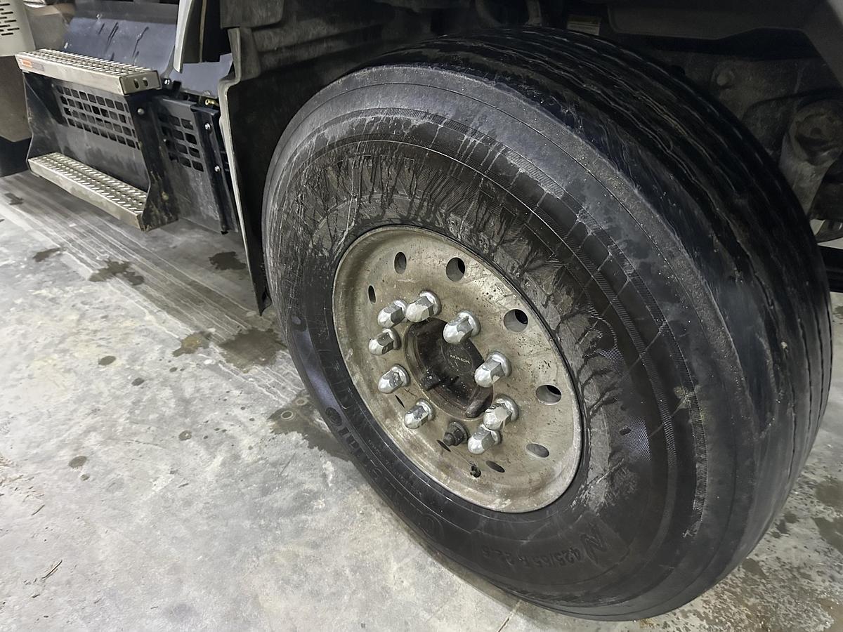 Used 2018 MACK Granite GU713