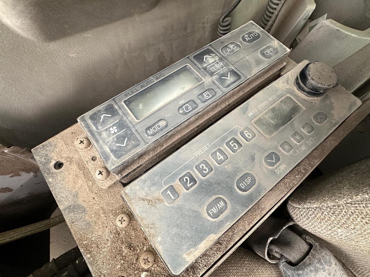 Used 2006 DEERE 350D LC