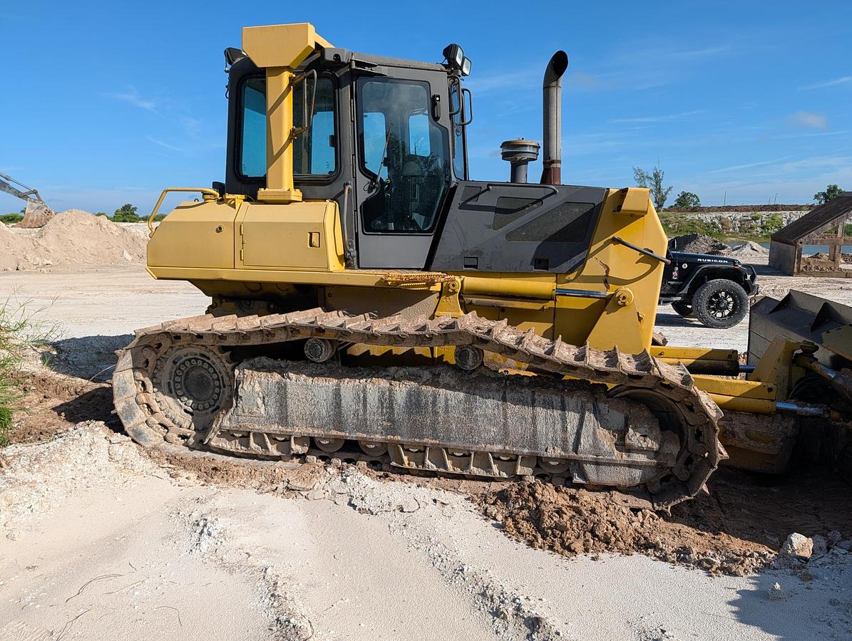Used 2010 KOMATSU D61PX-15EO GALEO