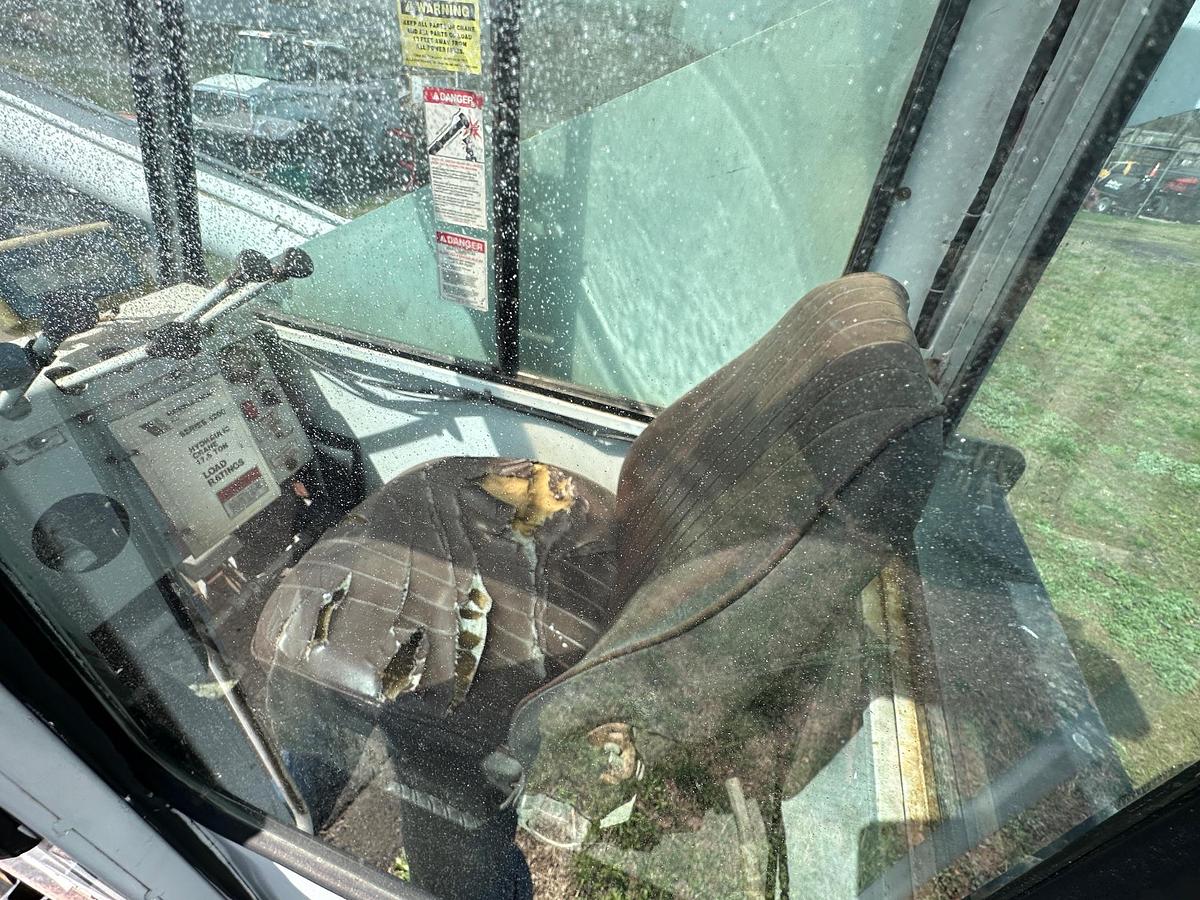 Used 2004 VOLVO 17.5T Crane