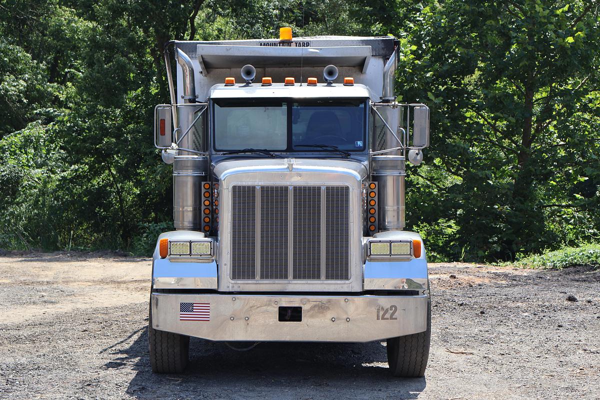 Used 2001 PETERBILT 379