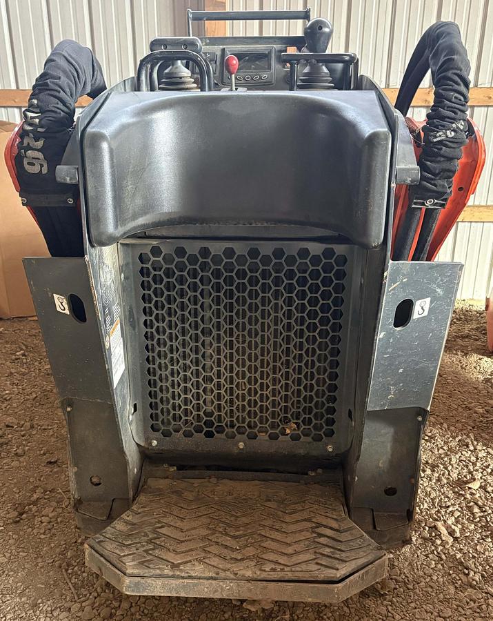 Used 2022 KUBOTA SCL1000