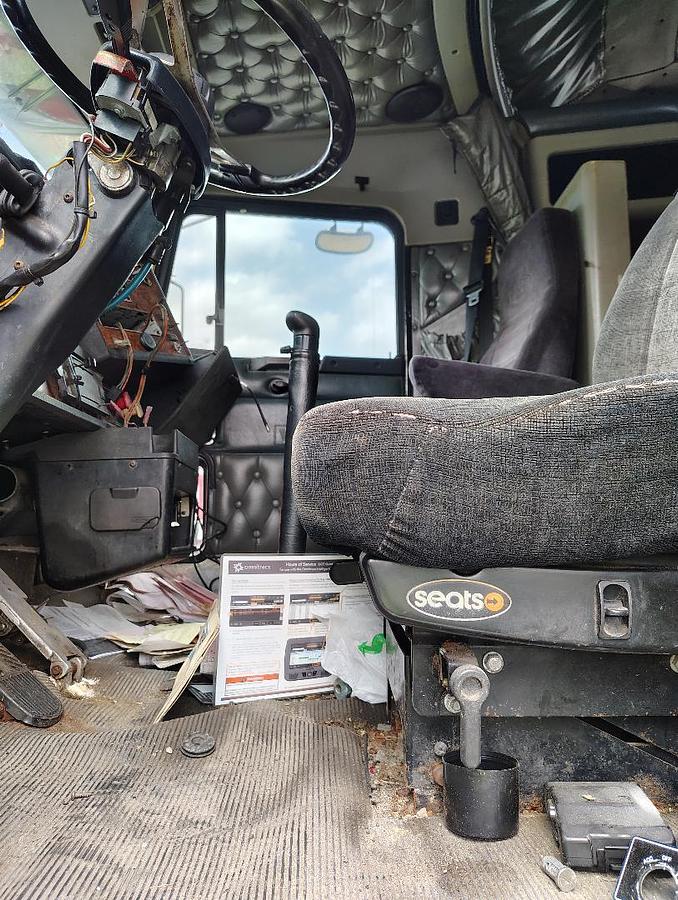 Used 1999 KENWORTH W900L