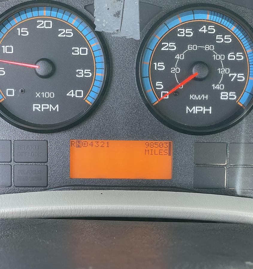 Used 2013 INTERNATIONAL 4300 Utility Bucket