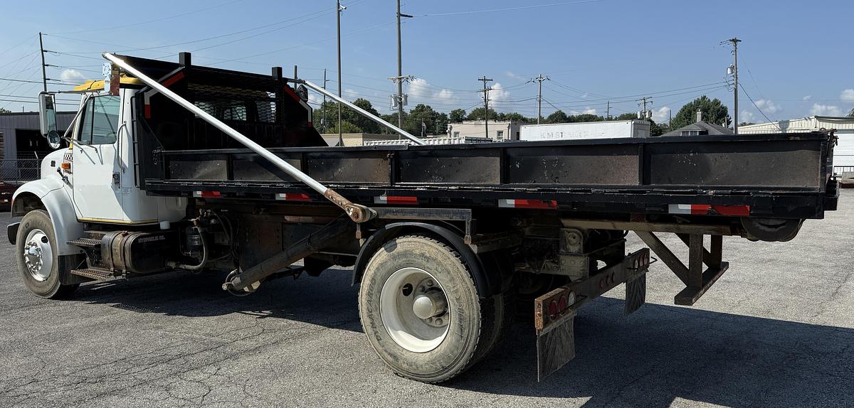 Used 1995 INTERNATIONAL 4900