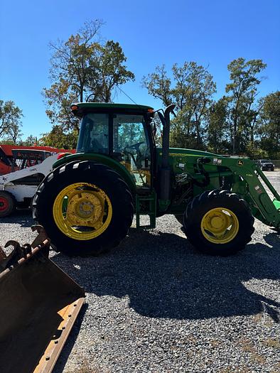 Used 2020 JOHN DEERE 6135E
