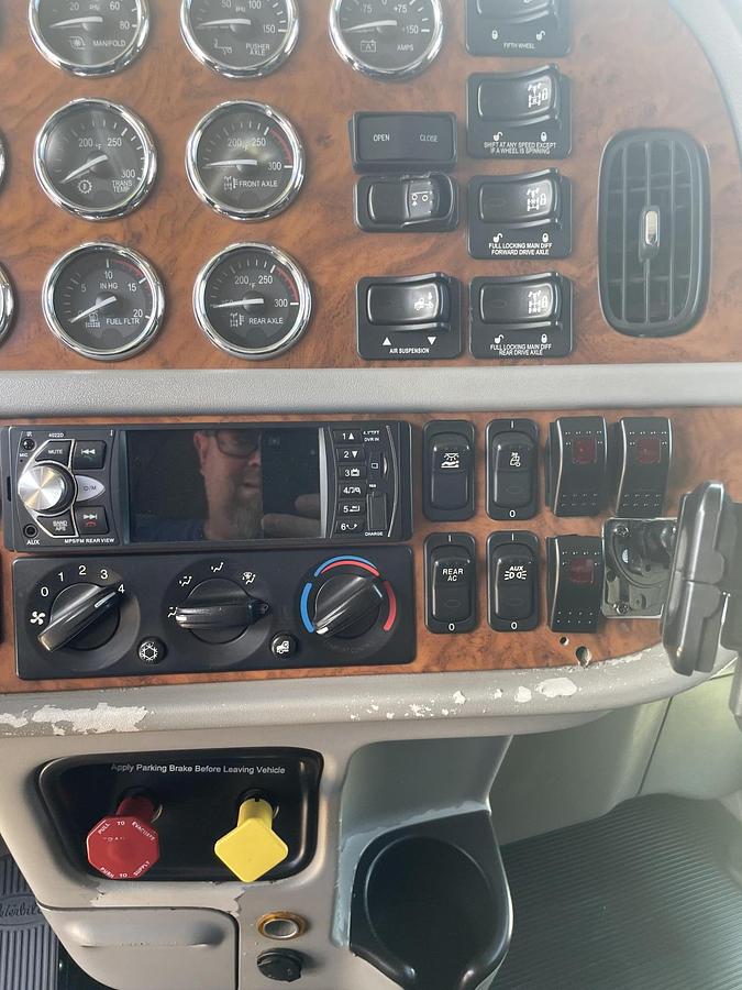 Used 2008 PETERBILT 388