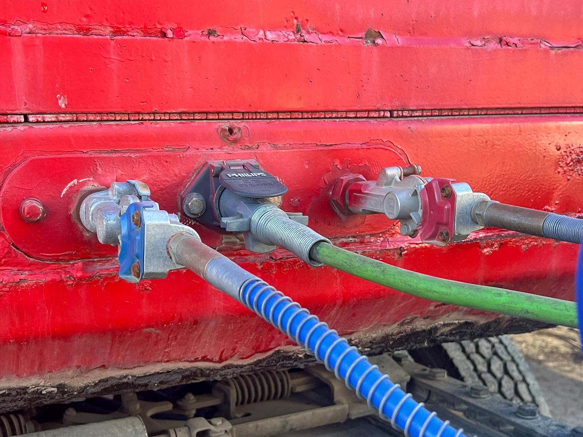 Used 1997 TRAIL KING 49' X 102"