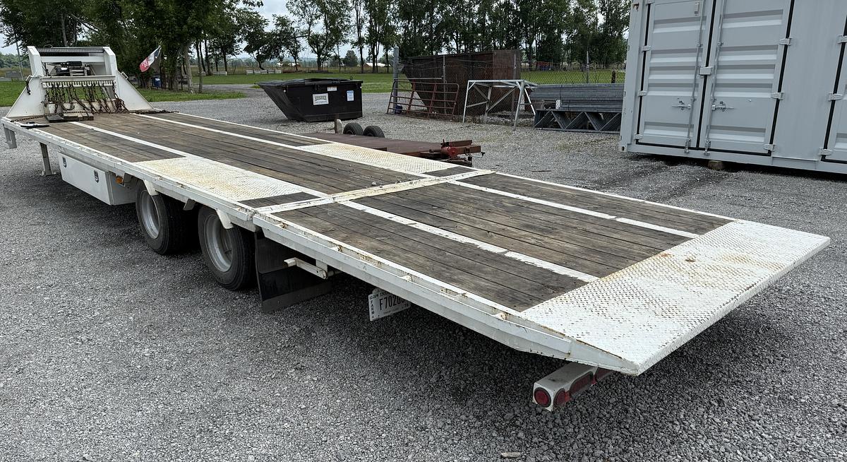 Used 2023 LOAD TRAIL Tandem Lo-Pro Gooseneck