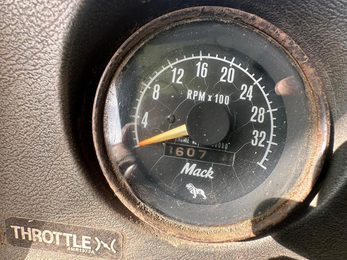 Used 1989 MACK RD600K