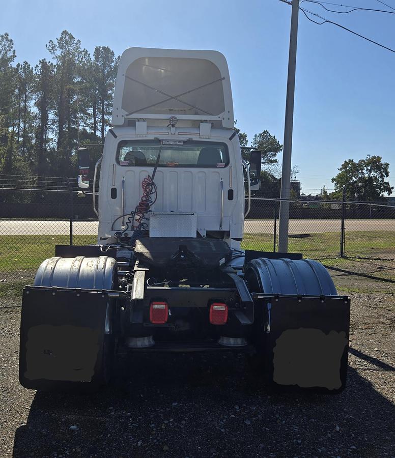 Used 2020 FREIGHTLINER Business Class M2 106