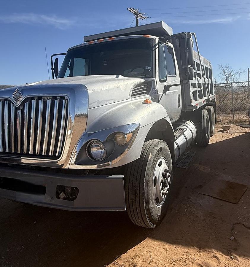 Used 2008 INTERNATIONAL 7400