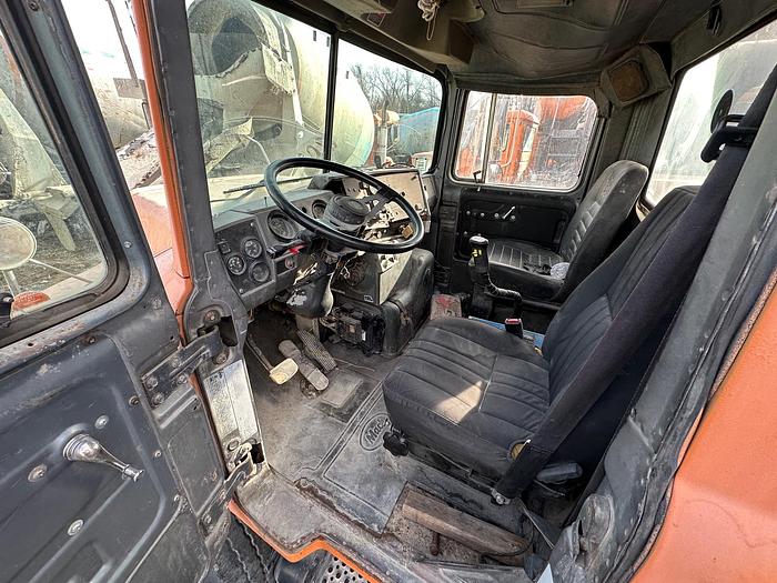 Used 2001 MACK DM688SX