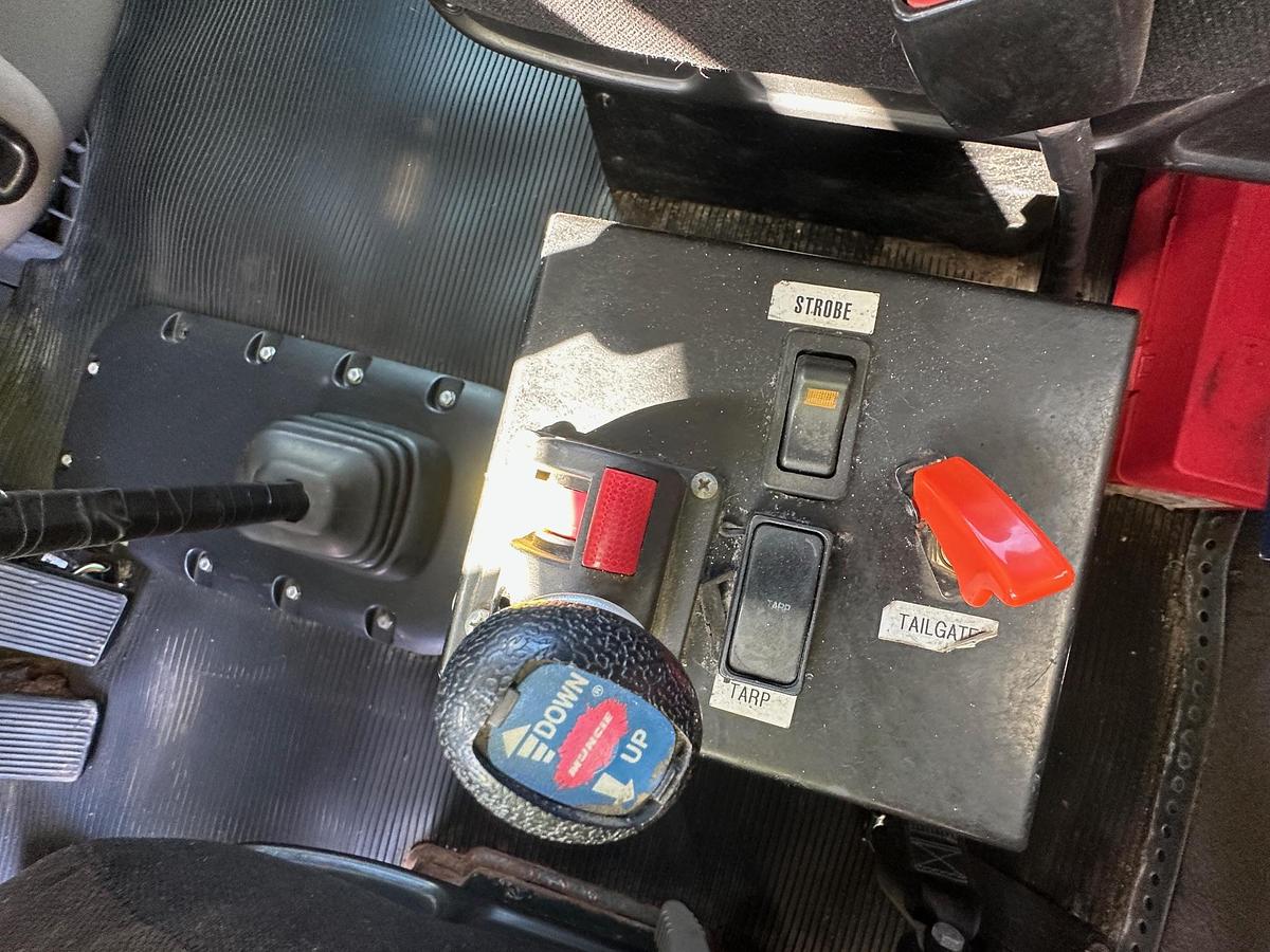 Used 2016 PETERBILT 365