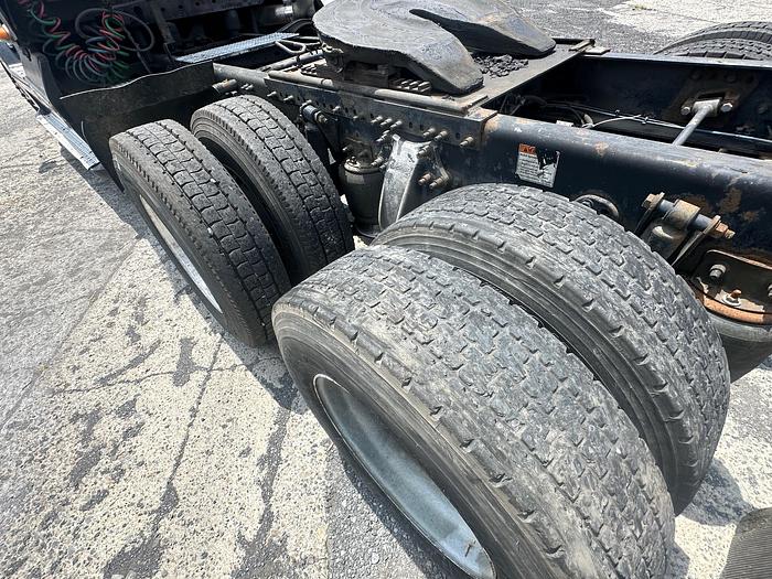 Used 2007 FREIGHTLINER Columbia