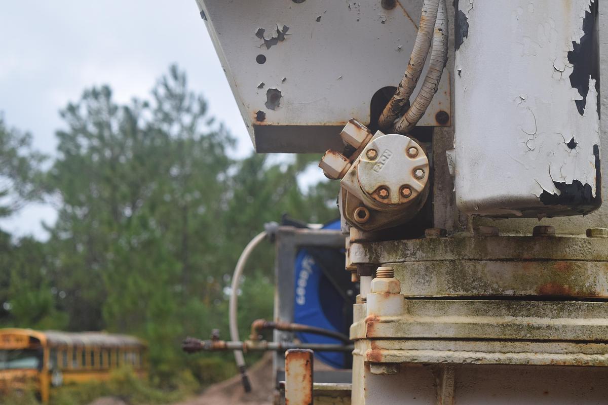 Used 2001 GMC WT5500