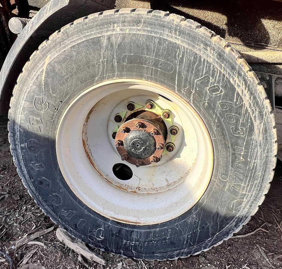 Used 2013 FREIGHTLINER 108SD Dump Truck