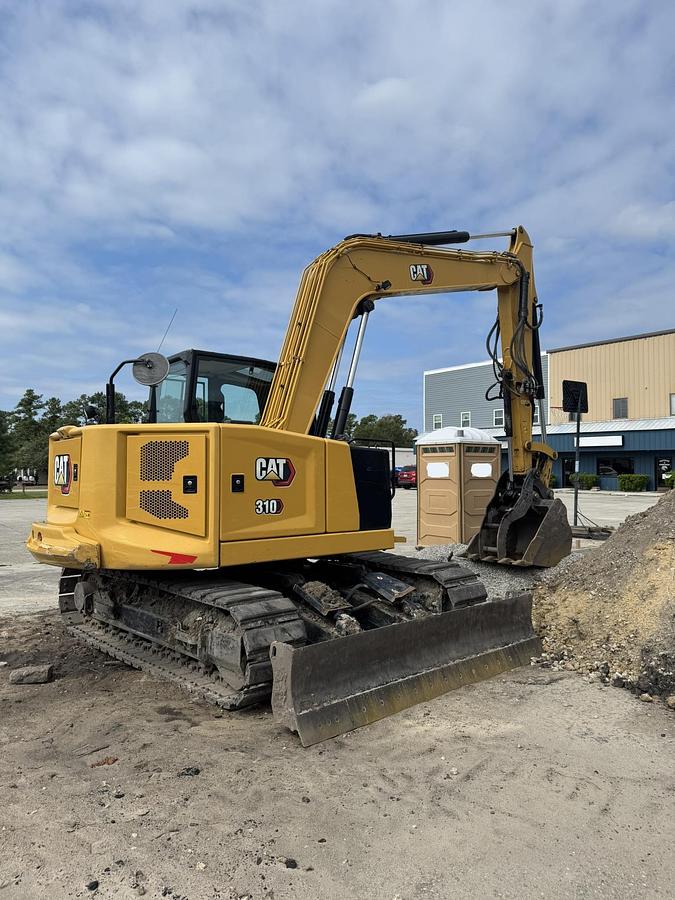 Used 2022 CATERPILLAR 310