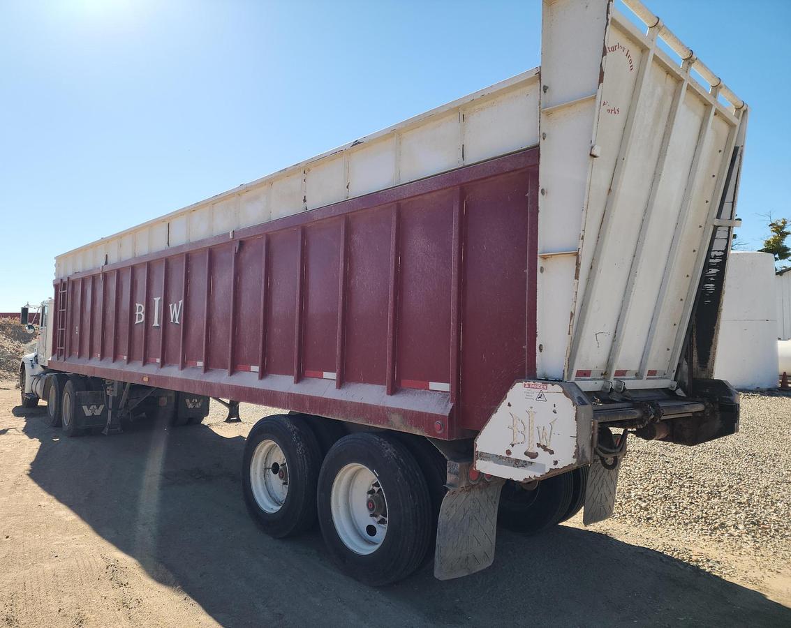 Used 2021 BURLEY IRON WORKS 36' x 96"  Live Bottom Trailer