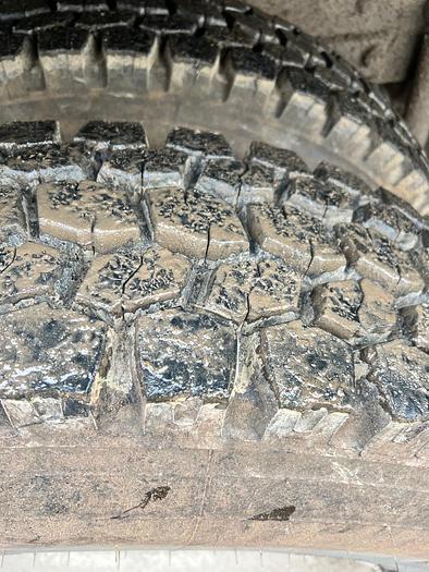 Used 2005 MACK Granite CV713