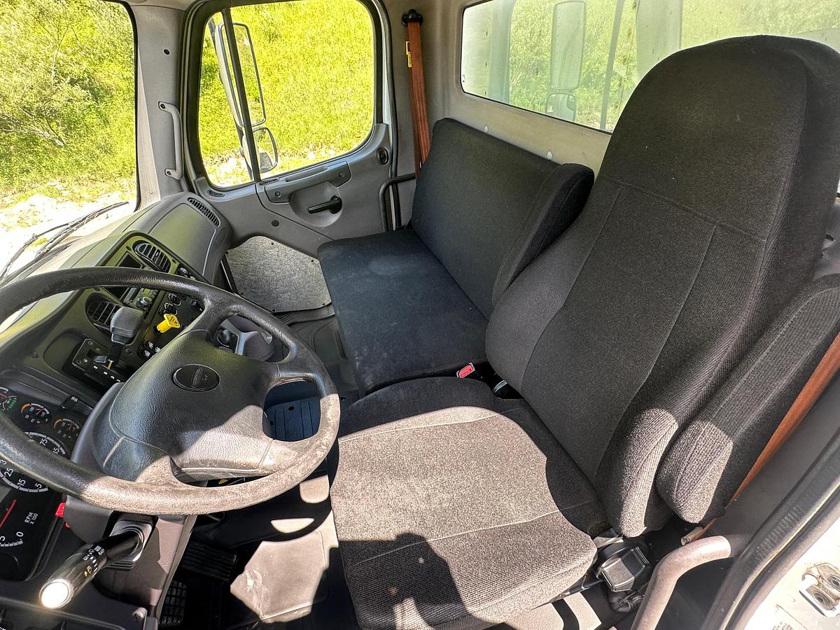 Used 2016 FREIGHTLINER Business Class M2