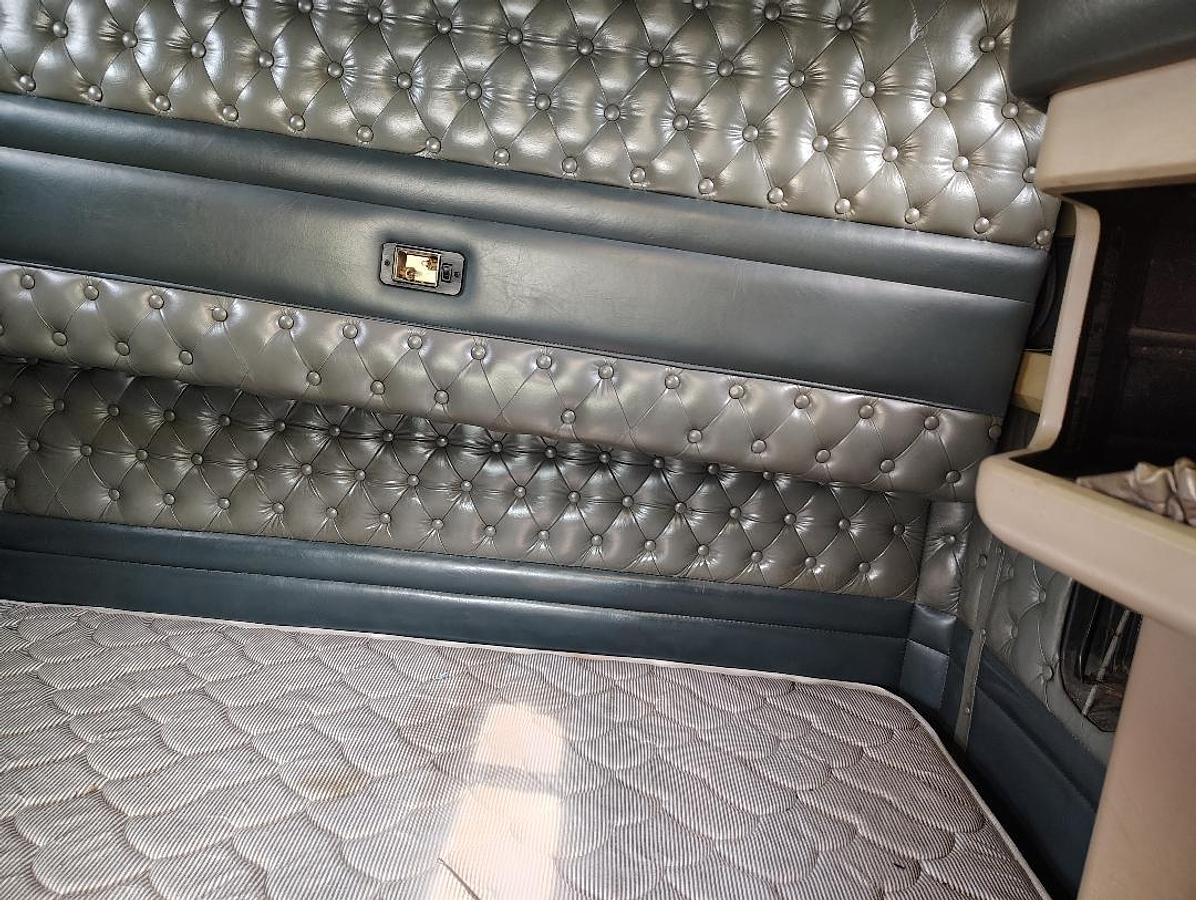 Used 1999 KENWORTH W900L