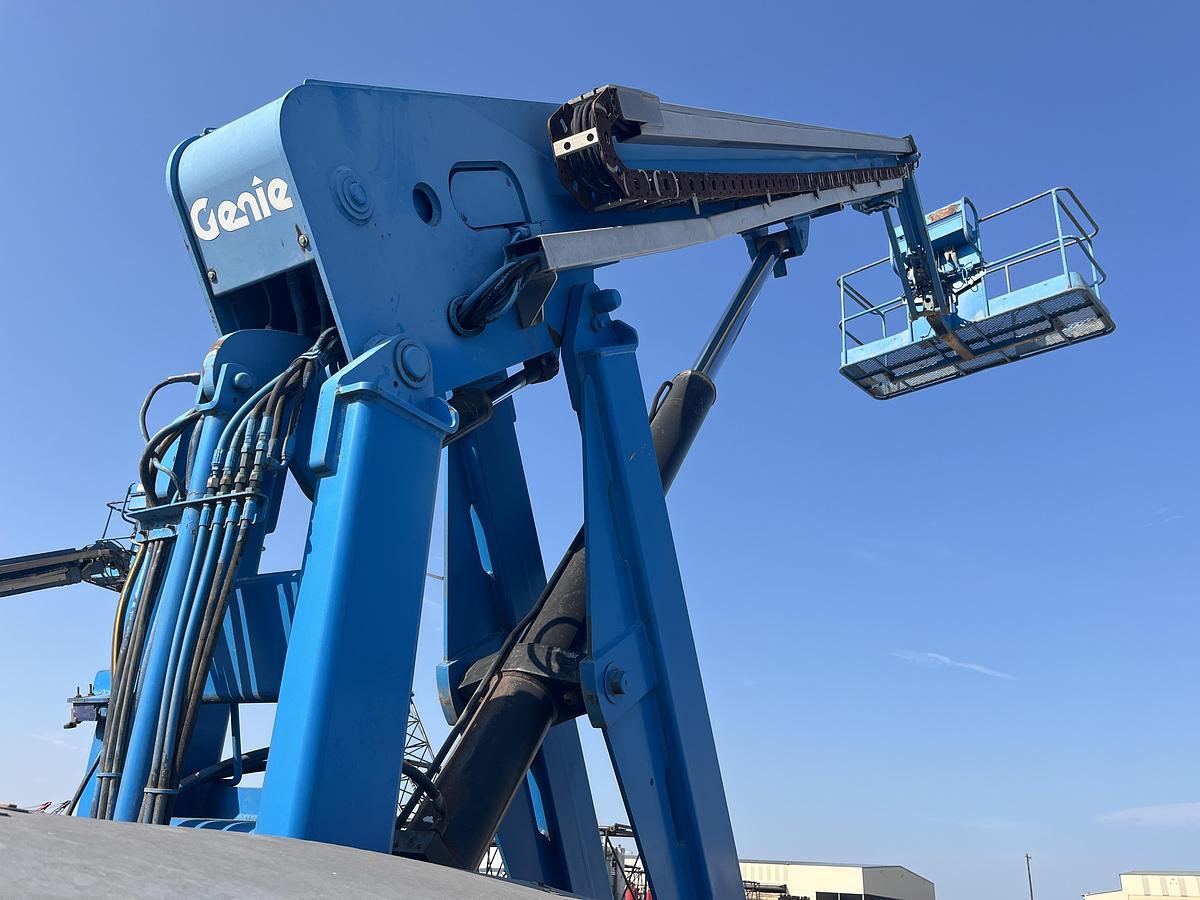 Used 2008 GENIE S-65