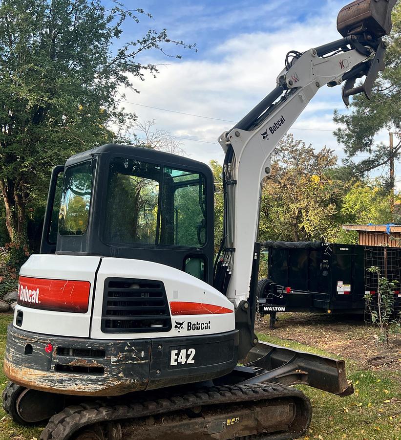 Used 2015 BOBCAT e42