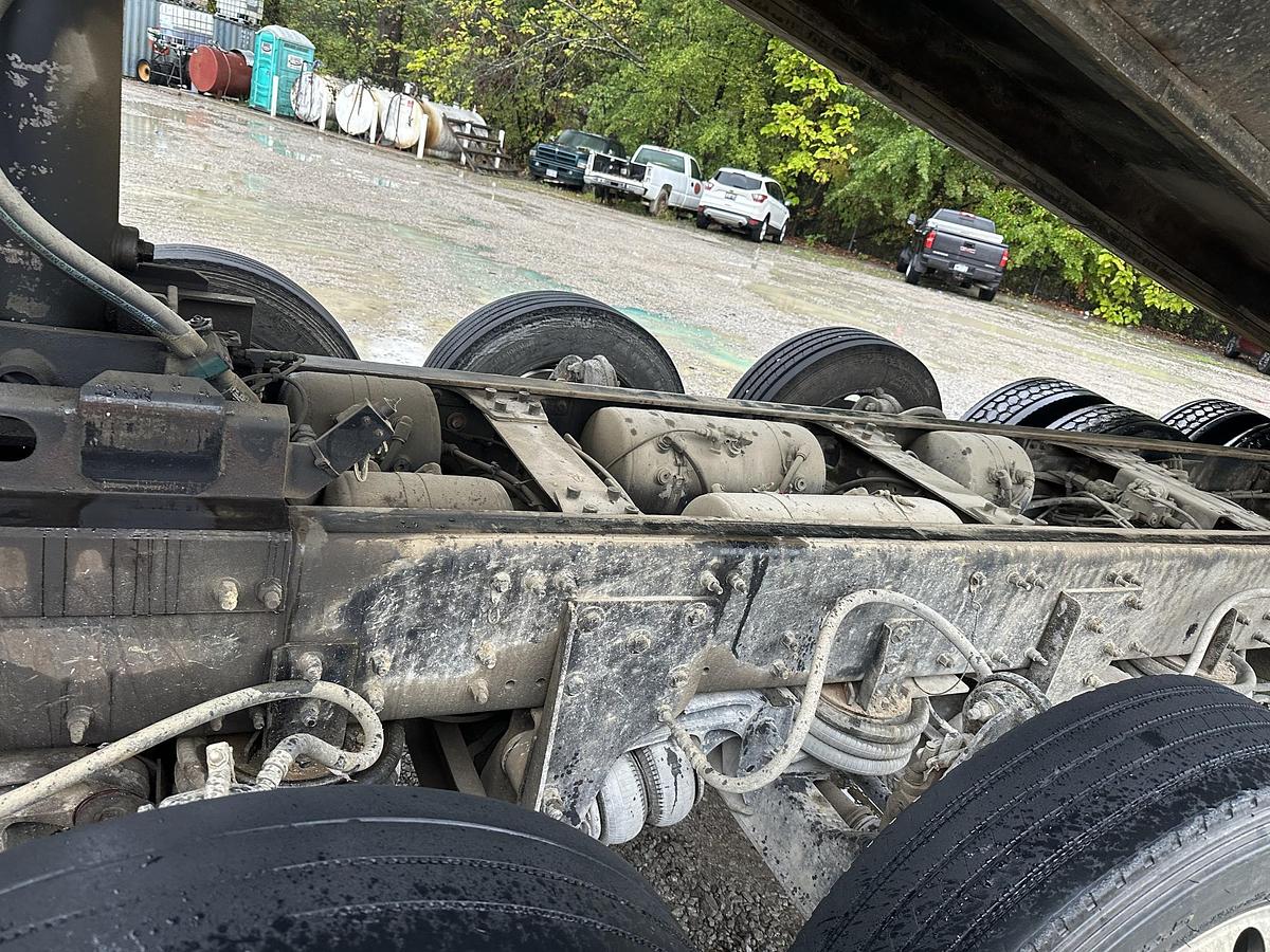 Used 2018 MACK Granite GU713