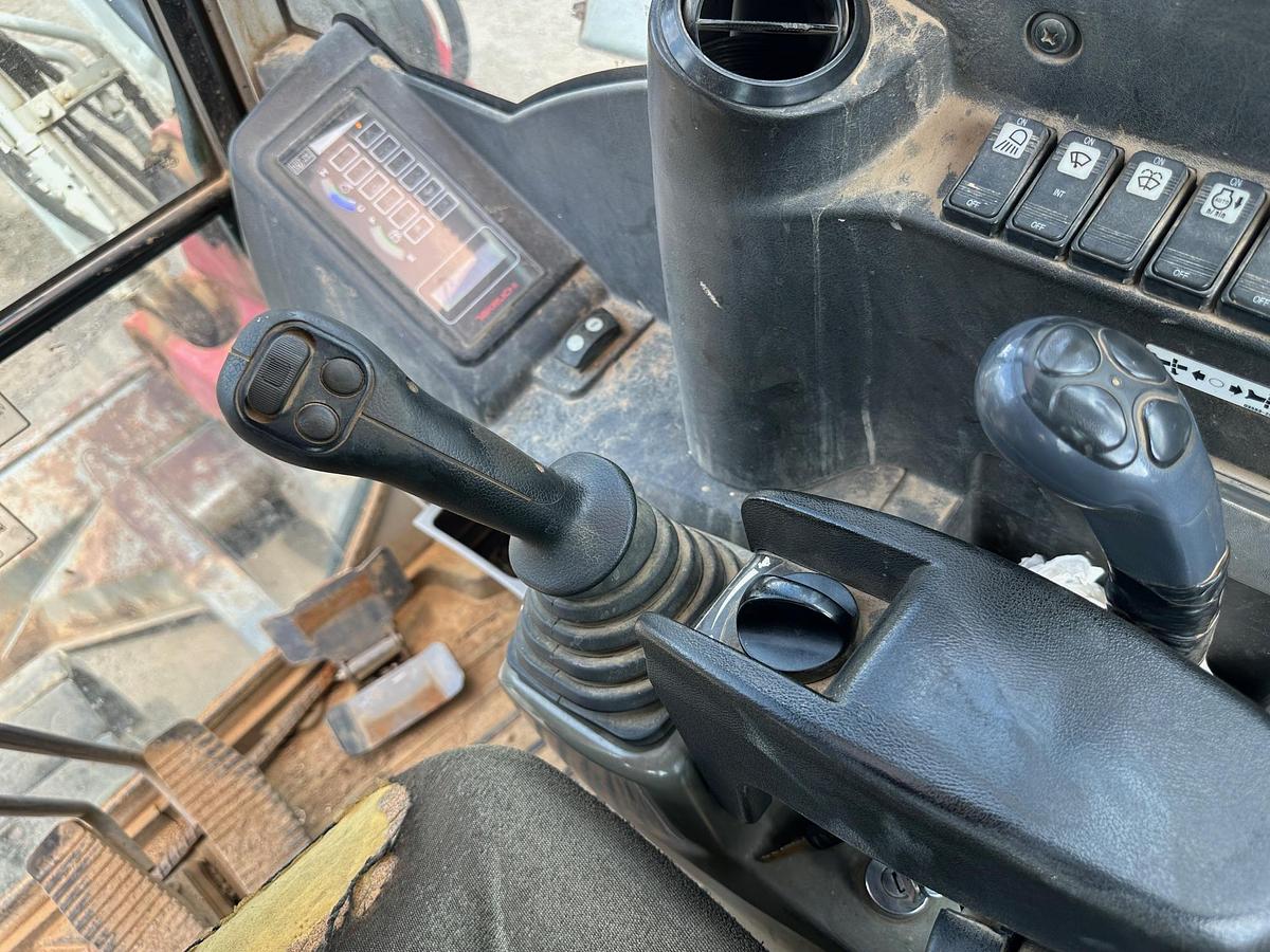 Used 2013 TAKEUCHI TB285