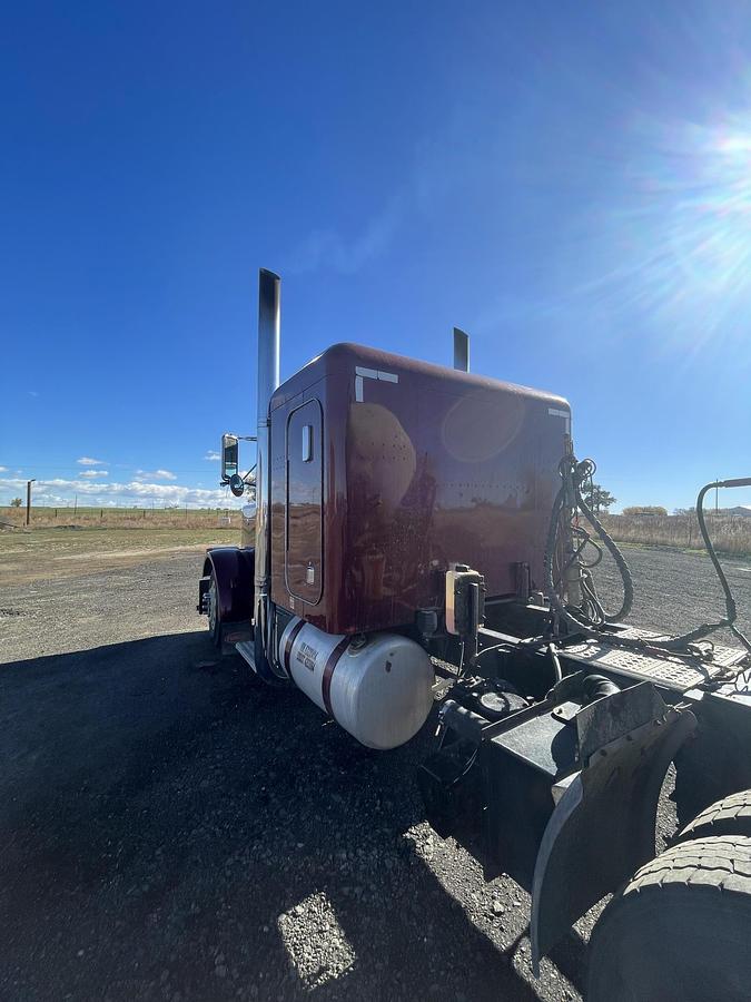 Used 1989 PETERBILT 379