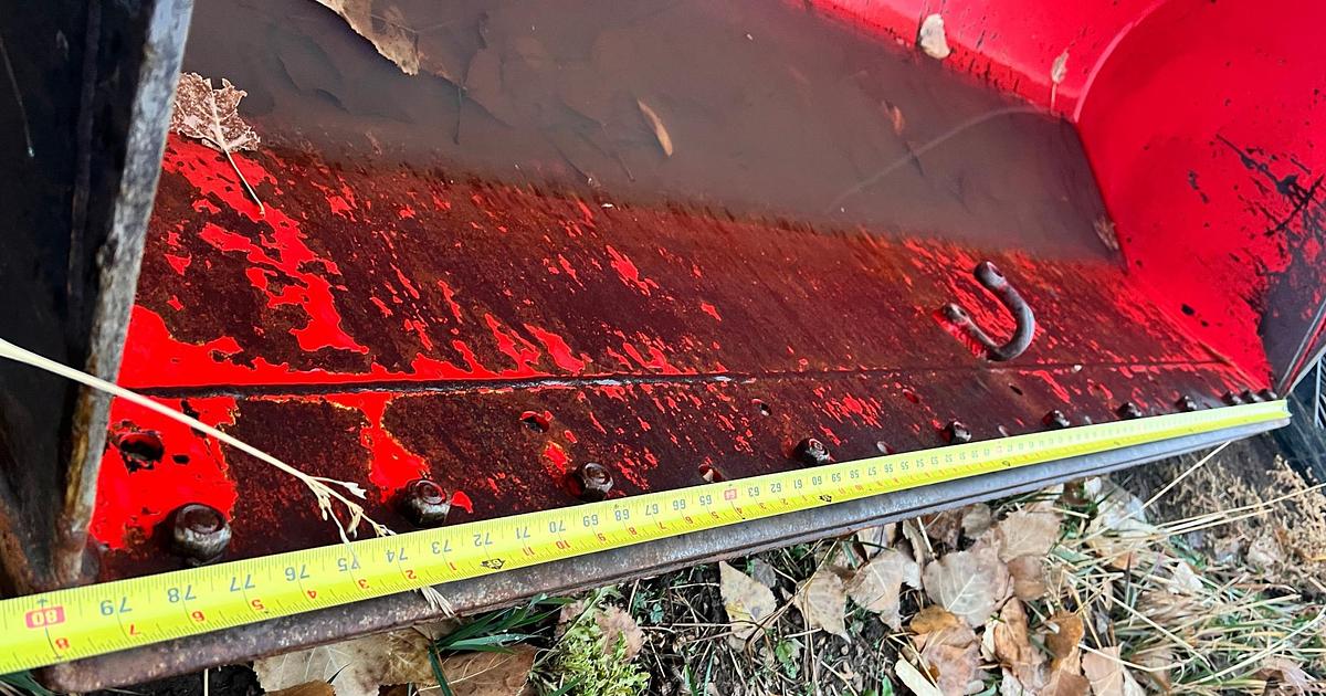 Used 2016 CATERPILLAR 907M