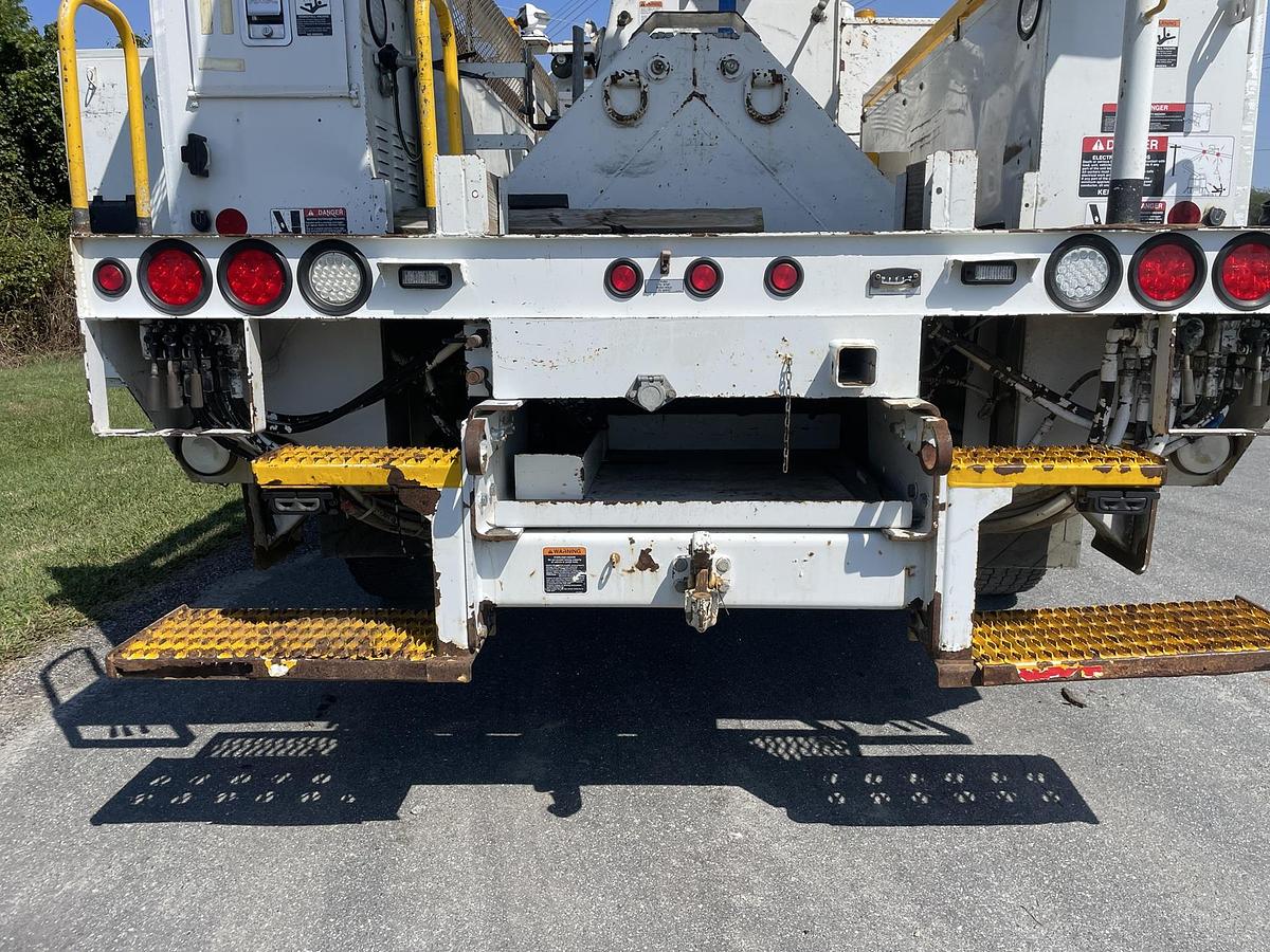 Used 2013 INTERNATIONAL 4300 Utility Bucket