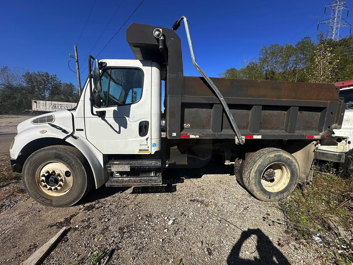 Used 2007 FREIGHTLINER M2 106