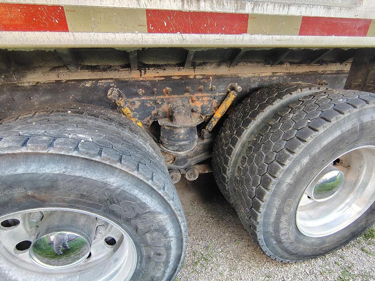 Used 1999 FREIGHTLINER 5-Axle