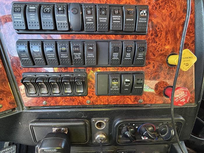 Used 2008 WESTERN STAR 4900