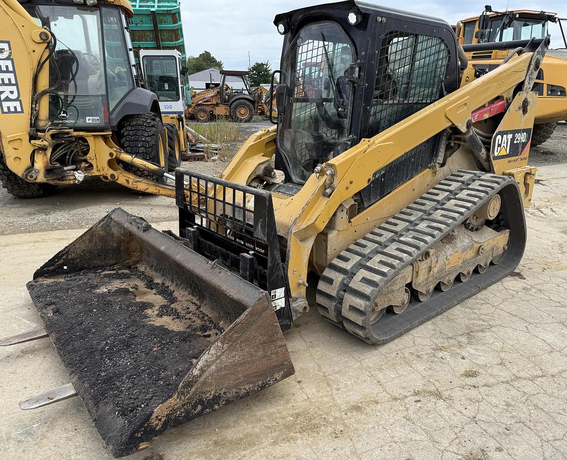 Used 2018 CATERPILLAR 299D2