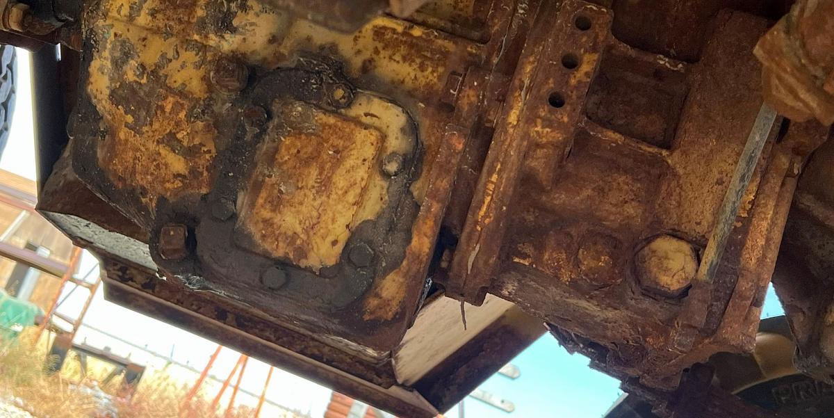 Used 1997 CATERPILLAR R80