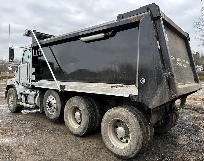 Used 2022 WESTERN STAR 4700
