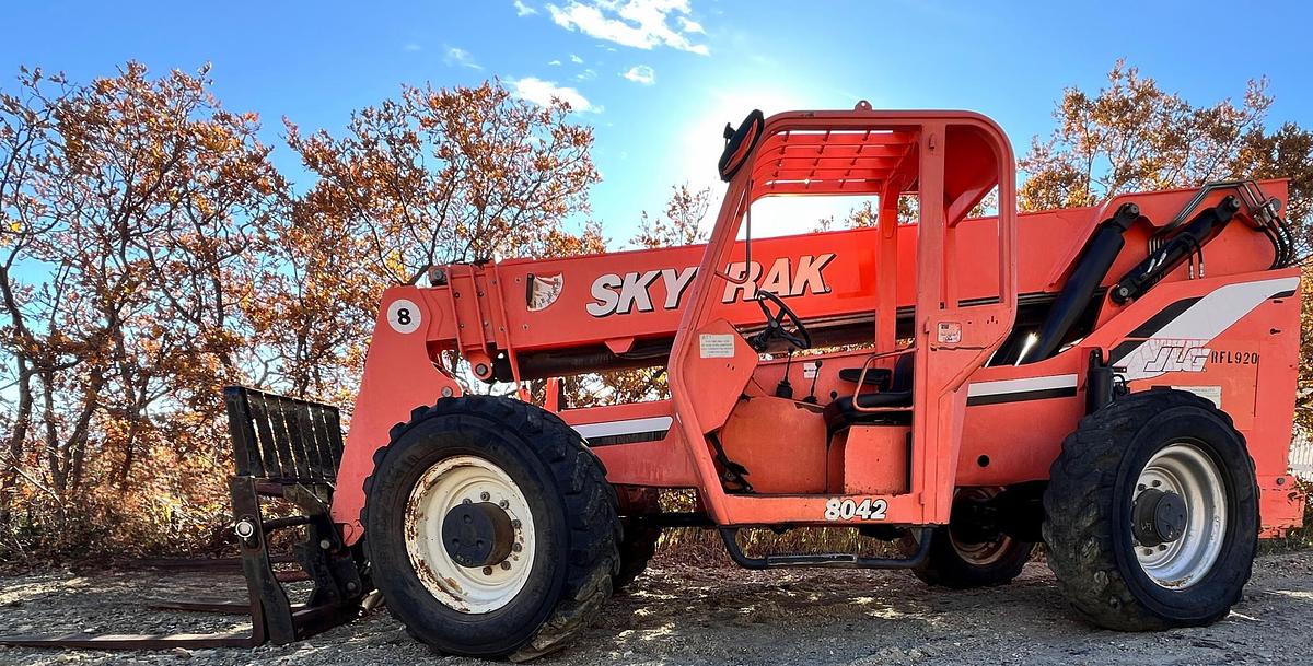 Used 2007 SKY TRAK 8042