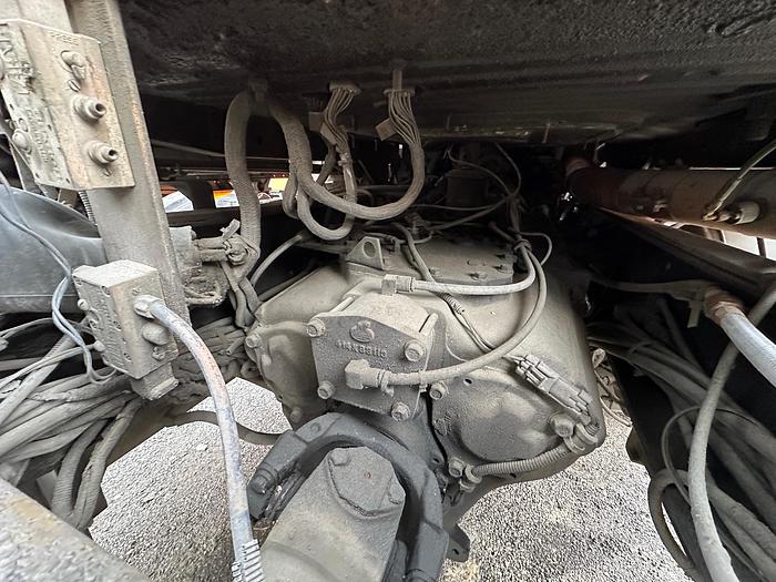 Used 2005 MACK CV713