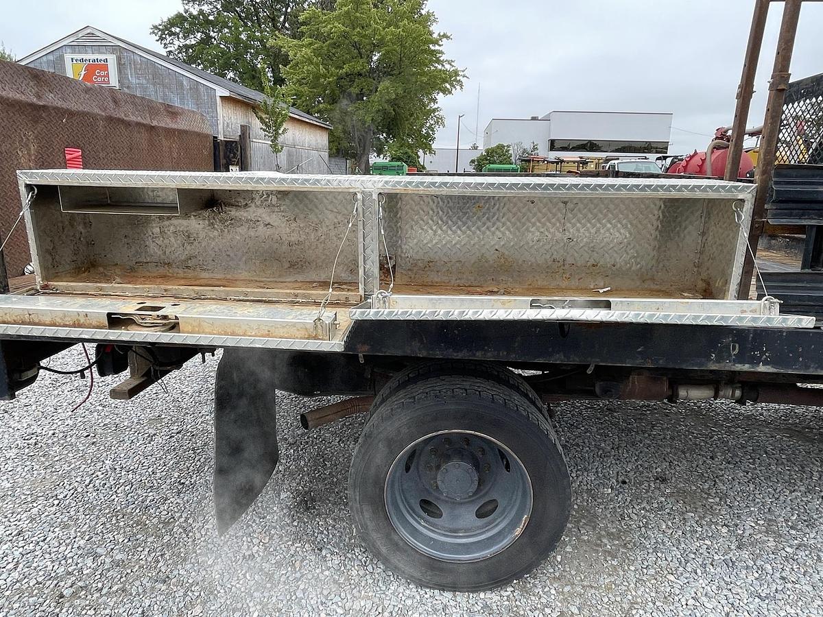 Used 2006 FORD F550 Crew Max